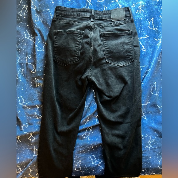 ✨Host Pick!✨ LEVI'S Denizen Ultra High Rise Super Skinny Black Jeans - Picture 2 of 5